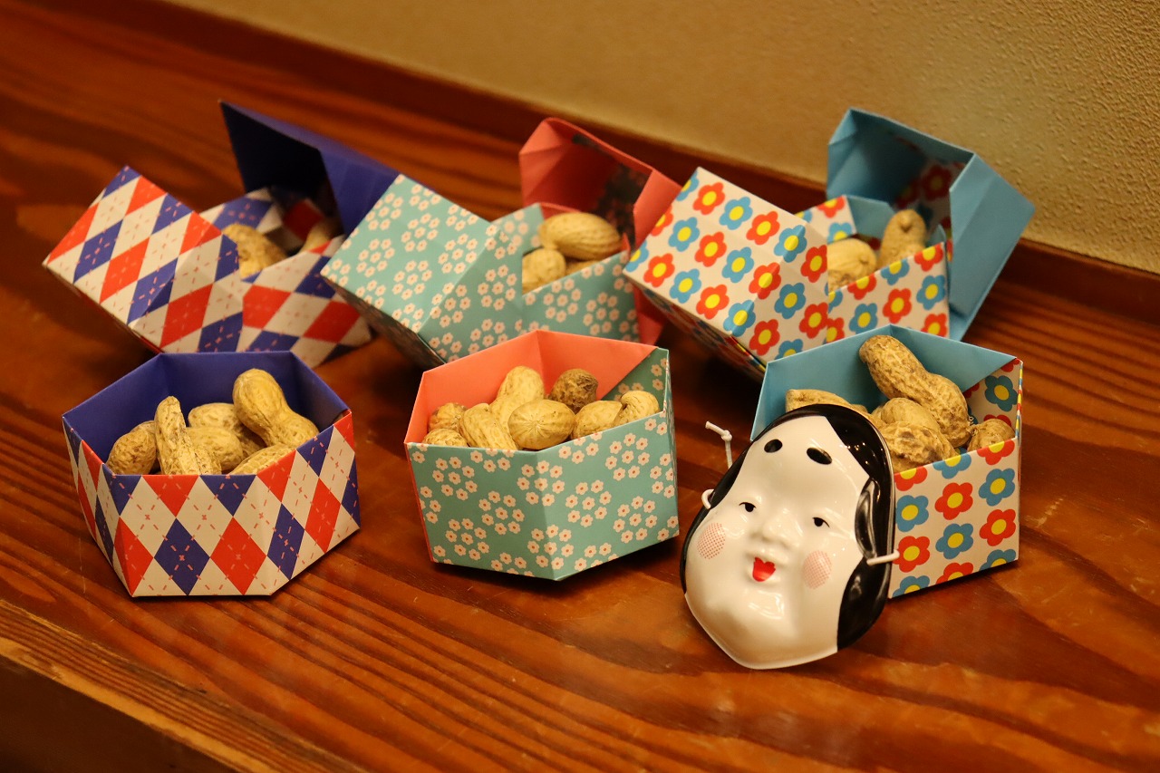 2/3　節分の豆まき